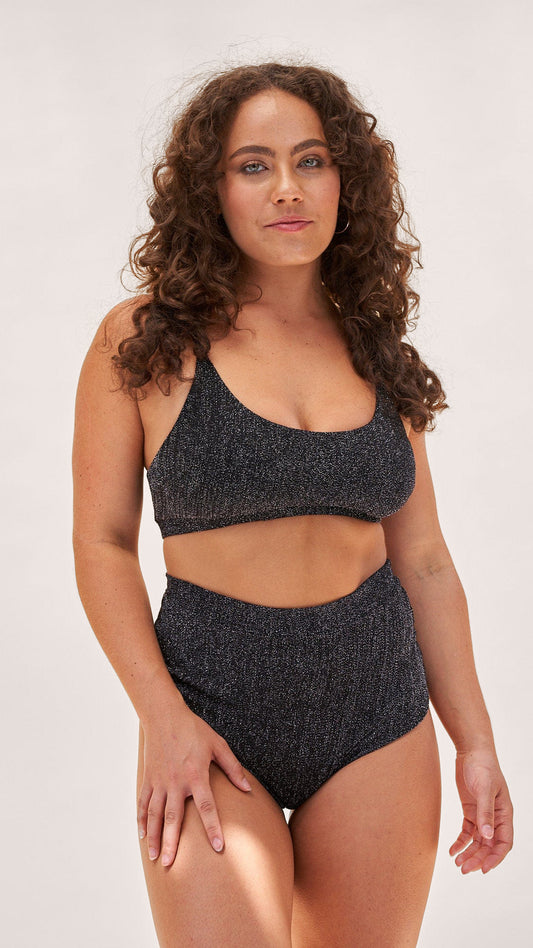 High Waist Shorts - Basic Scrunch Shorts Crystal Black