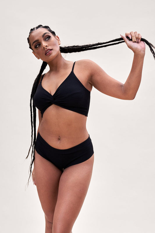 Basic Low Waist Shorts - Scrunch Shorts Ribbed Black