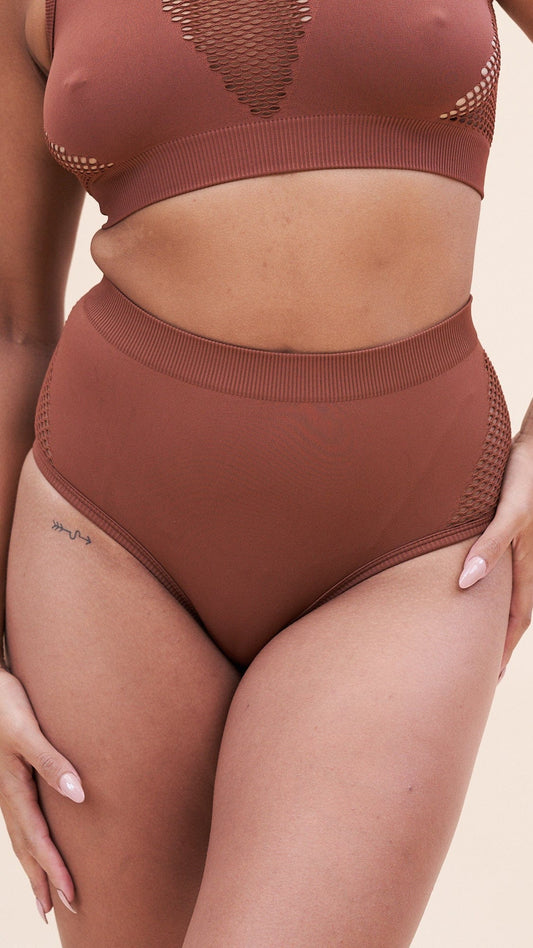 Leah High Waist - Shaping Breathable Bottoms Recycled Choco